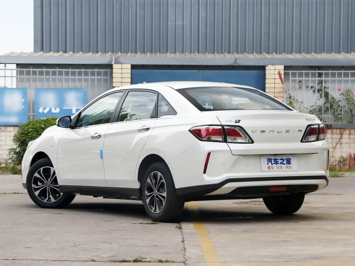 Venucia D60 I Рестайлинг Седан EV — сүрөт 5