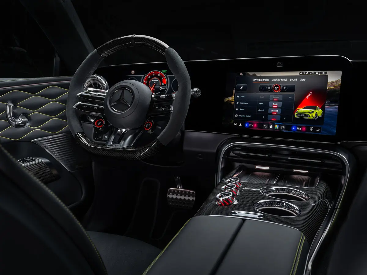 Mercedes-Benz AMG GT 4-Door Coupe II Лифтбек — photo 7