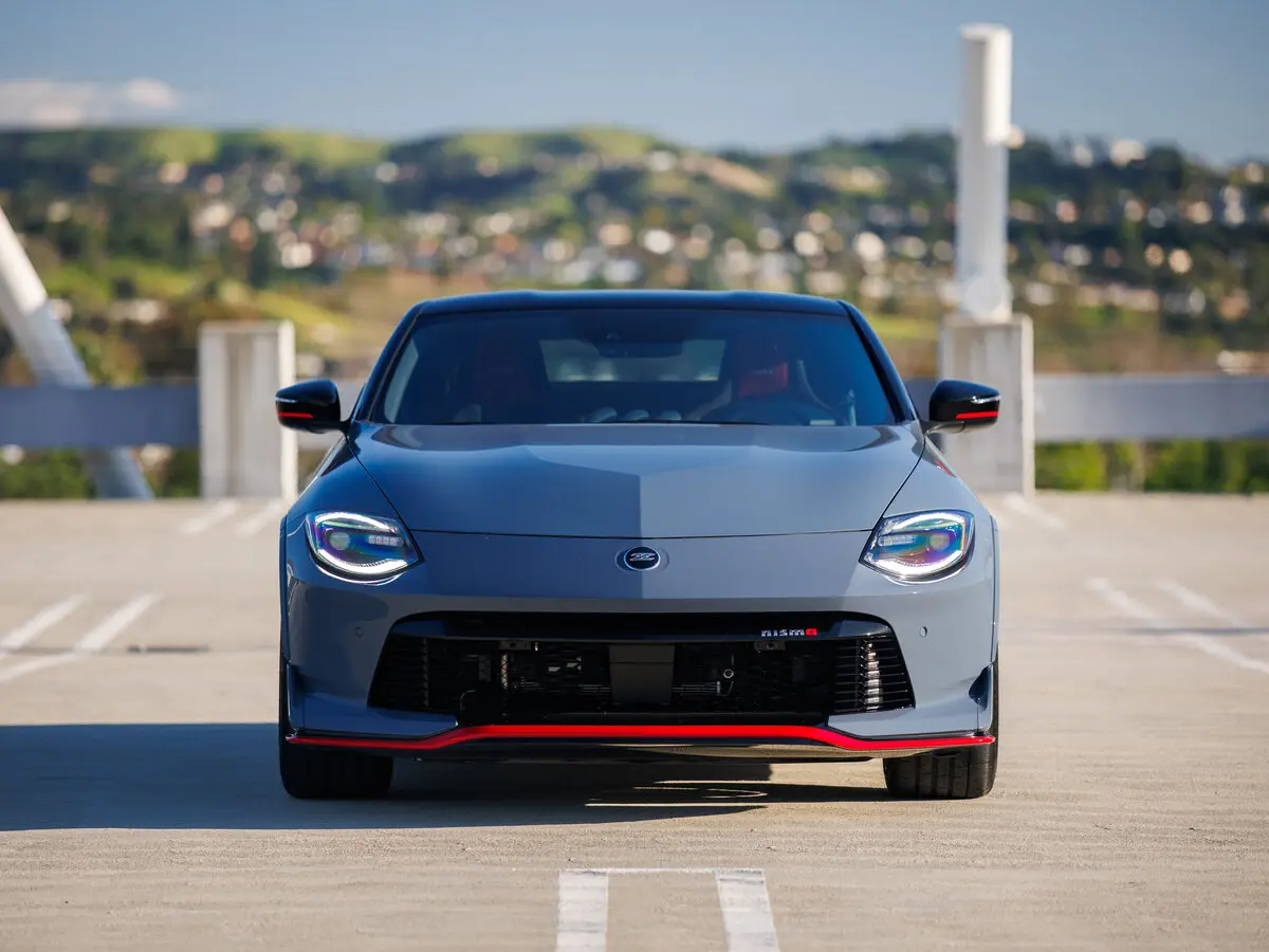 Nissan Z I (RZ34) Рестайлинг Купе Nismo — сүрөт 3
