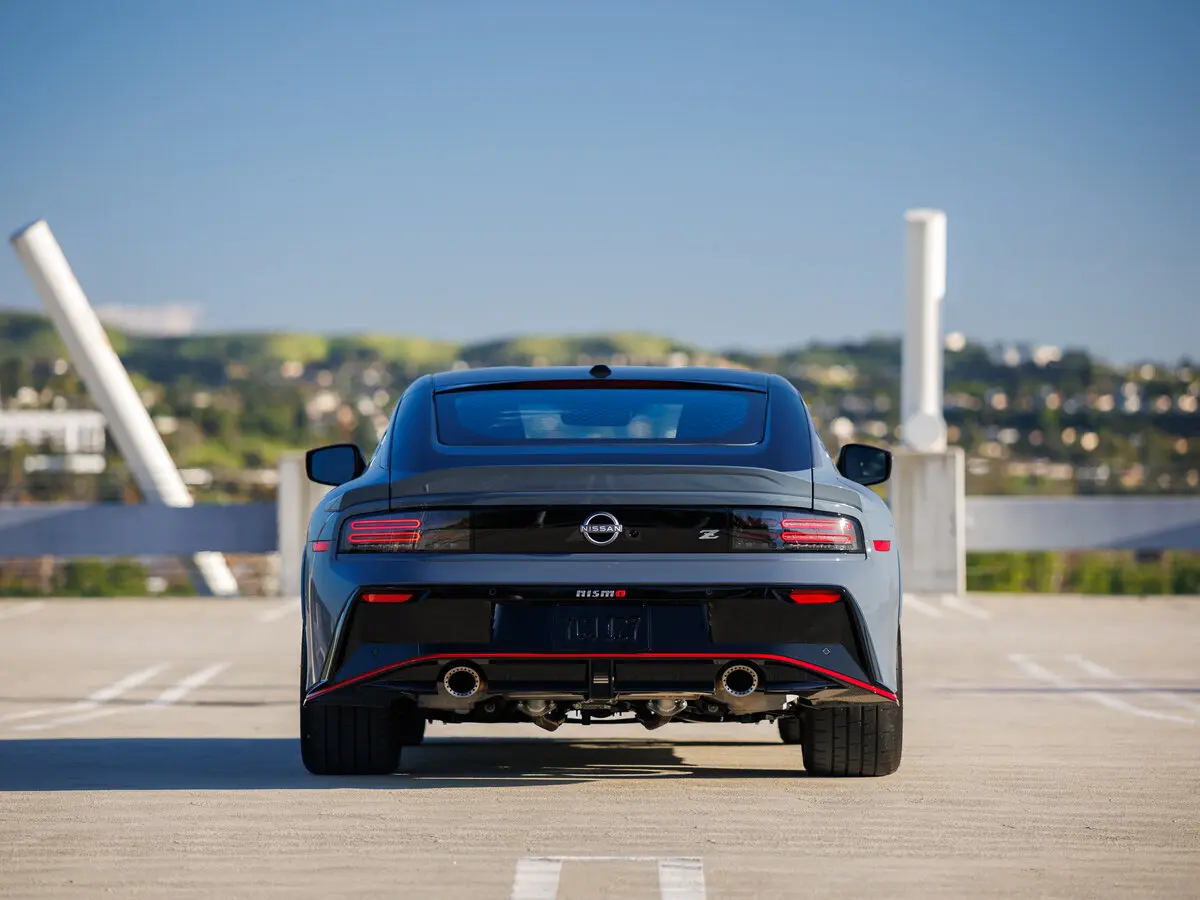 Nissan Z I (RZ34) Рестайлинг Купе Nismo — сүрөт 4