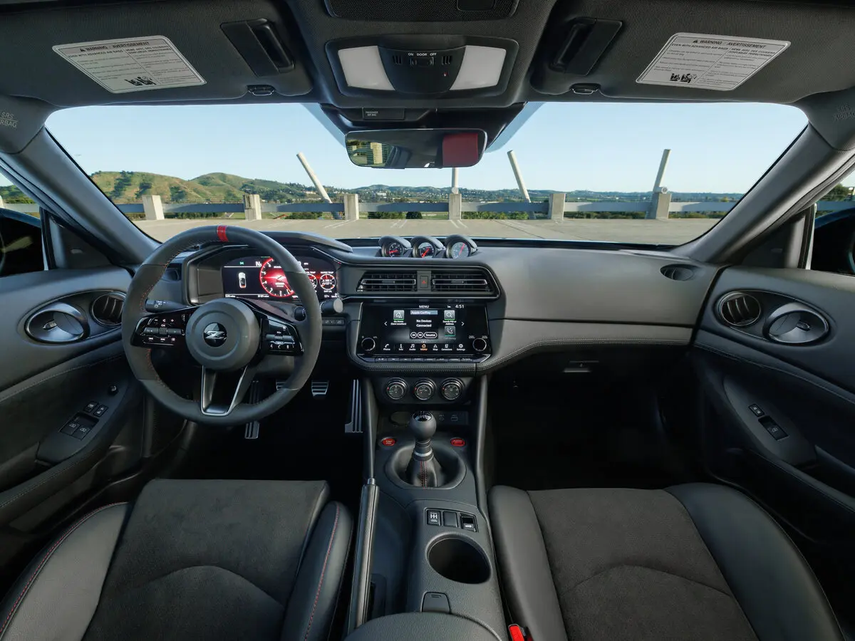 Nissan Z I (RZ34) Рестайлинг Купе Nismo — сүрөт 6