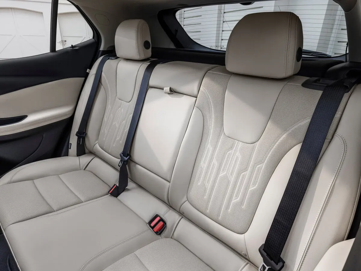 Buick Encore GX I Рестайлинг Внедорожник 5 дв. — photo 6