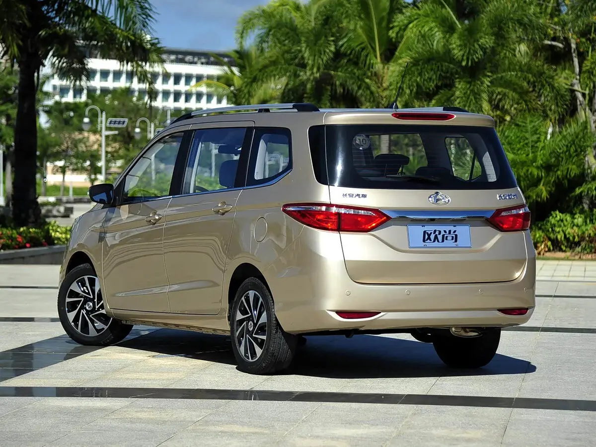 Changan Auchan A600 I Минивэн — photo 5