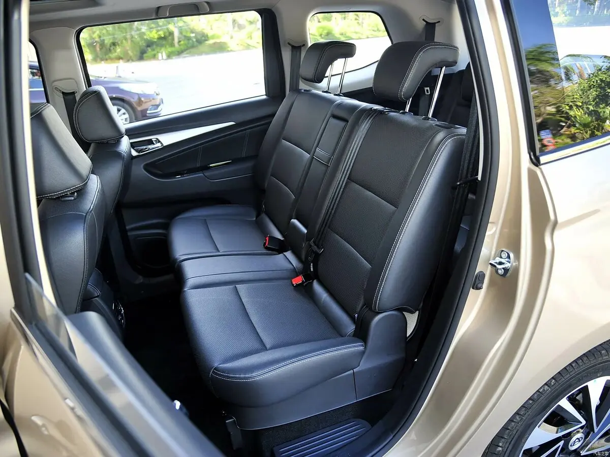 Changan Auchan A600 I Минивэн — photo 11