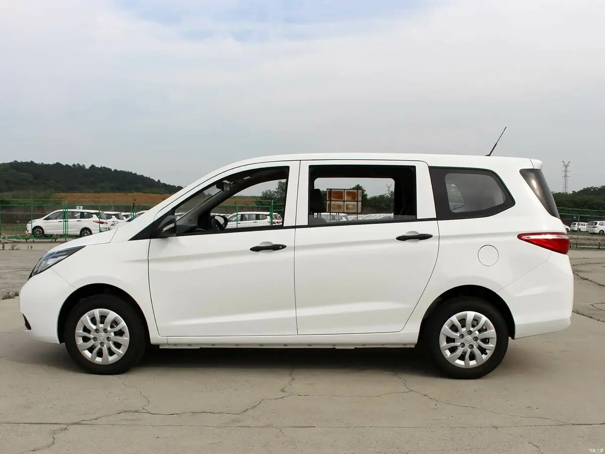 Changan Auchan A600 I Рестайлинг Минивэн — сүрөт 2