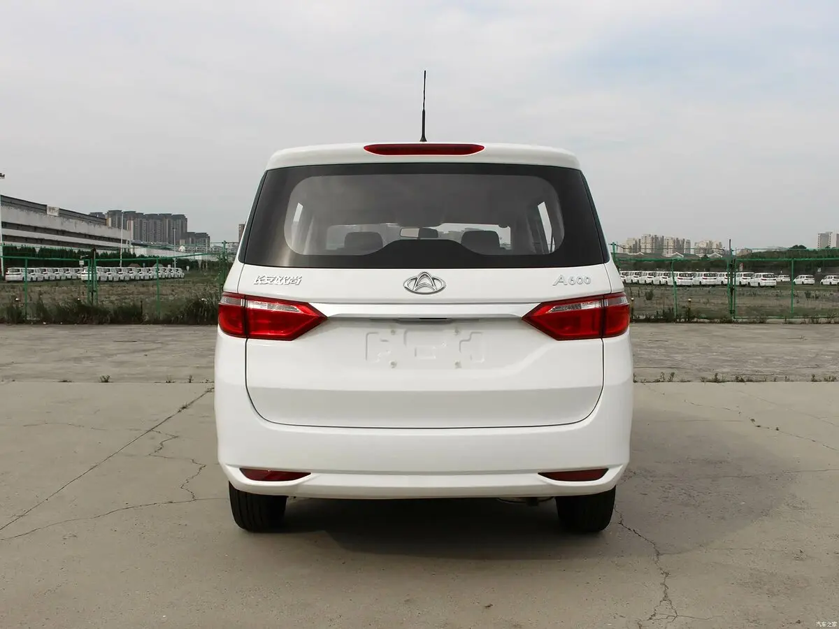 Changan Auchan A600 I Рестайлинг Минивэн — сүрөт 4