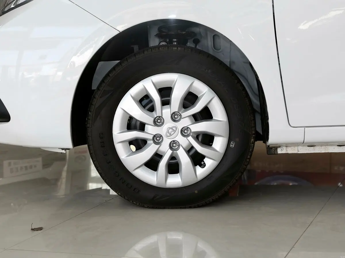 Changan Auchan A600 I Рестайлинг Минивэн — сүрөт 17