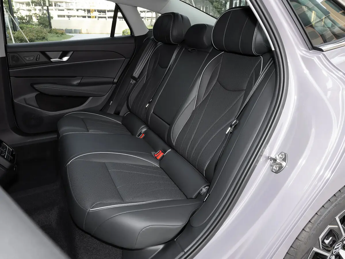 Volkswagen Passat (North America and China) Pro I Седан ePro — сүрөт 10