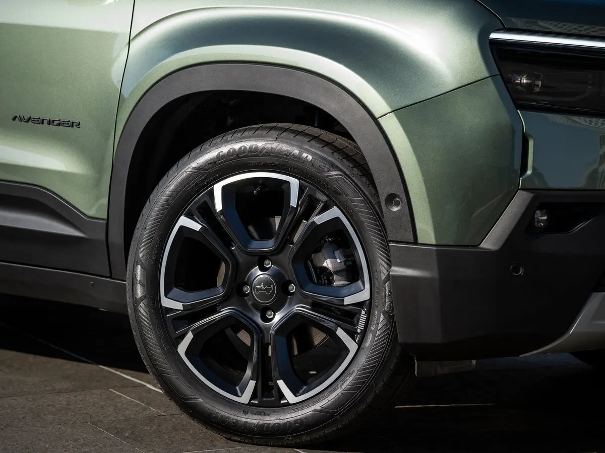 Jeep Avenger I Рестайлинг Внедорожник 5 дв. — сүрөт 12