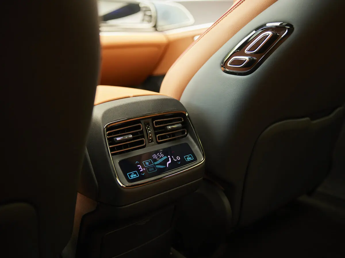 BYD Han I Рестайлинг 2 Седан EV — сүрөт 17