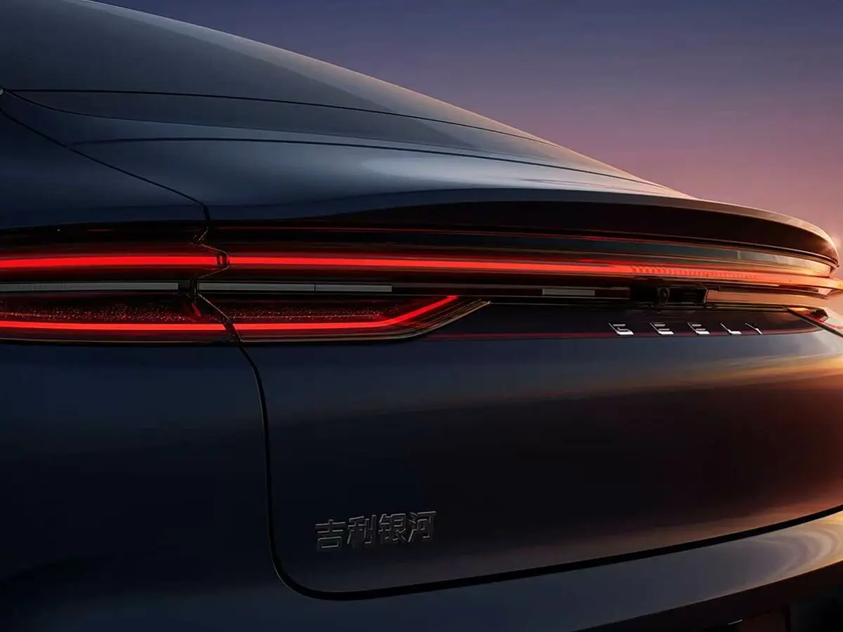 Geely Galaxy TT 2026 – н.в. Седан — 照片 16
