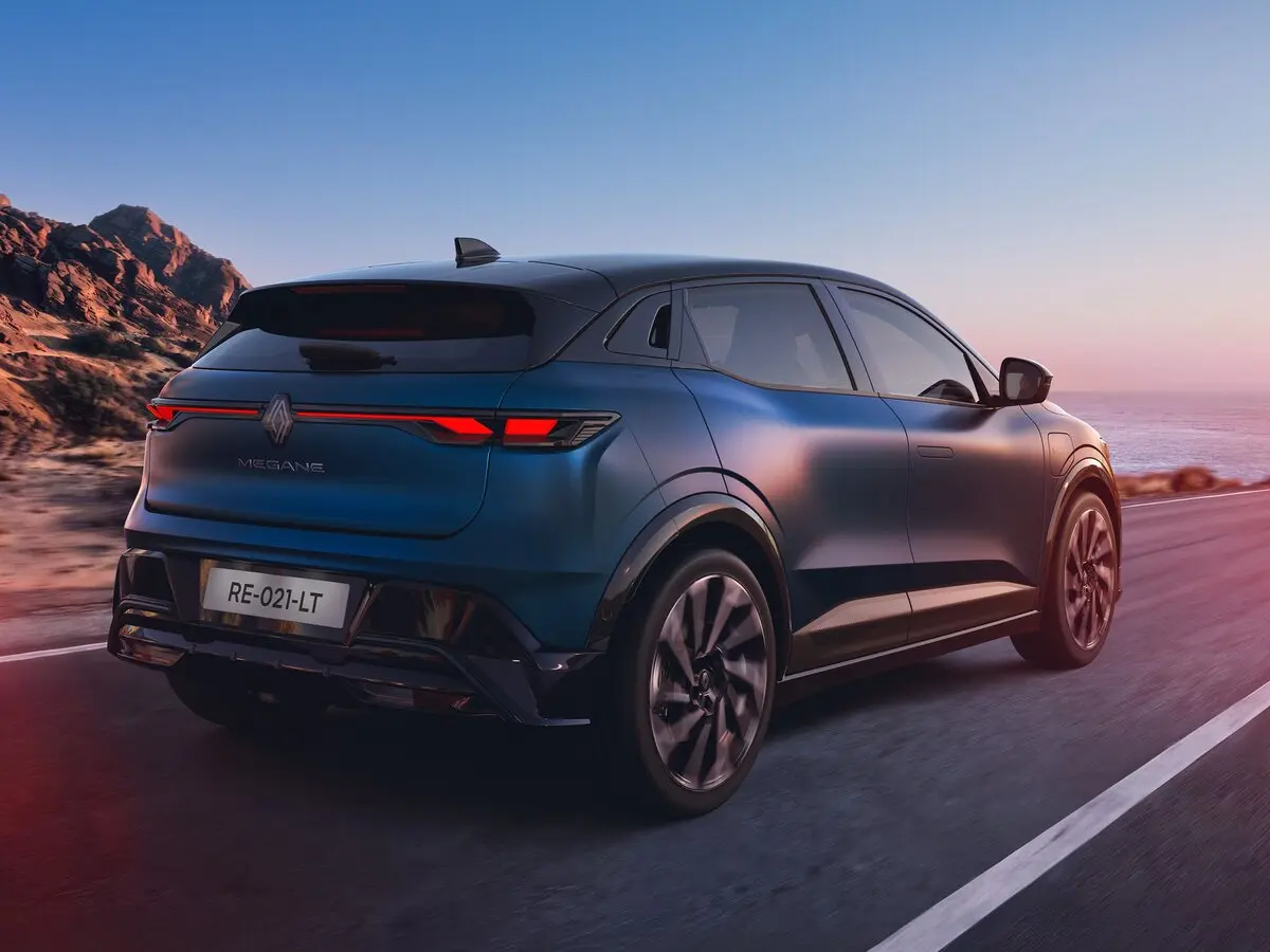 Renault Megane E-Tech I Рестайлинг Внедорожник 5 дв. — 照片 5