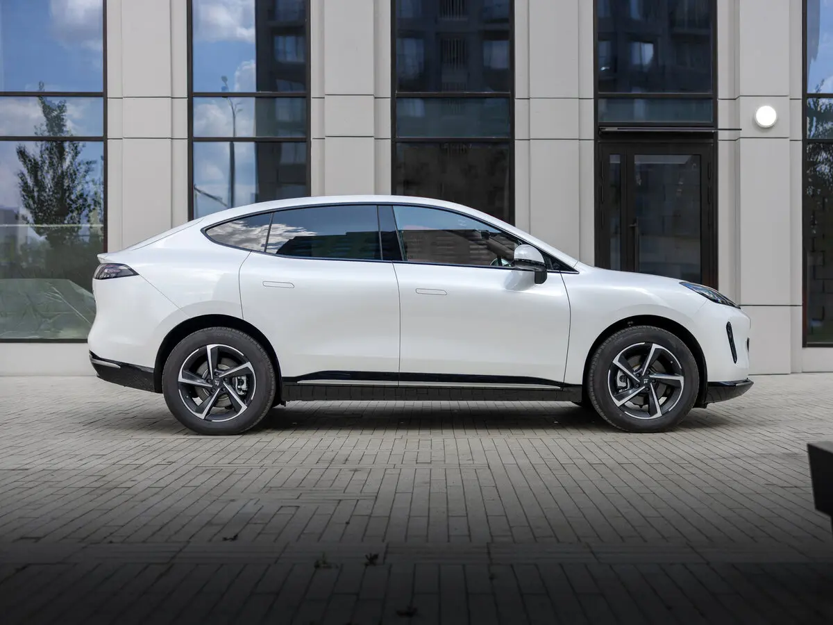 GAC Hyptec HT 2026 – н.в. Внедорожник 5 дв. — сүрөт 17