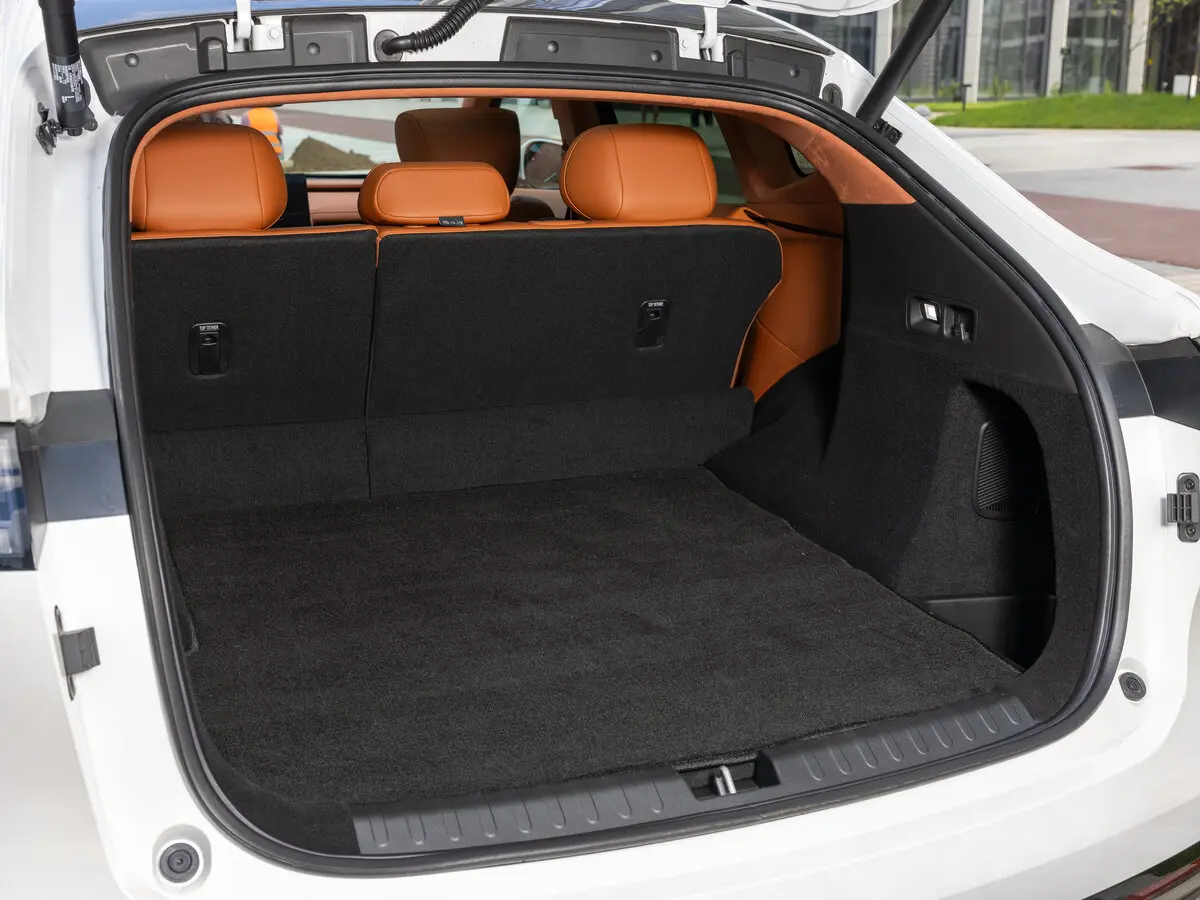 GAC Hyptec HT 2026 – н.в. Внедорожник 5 дв. — сүрөт 30
