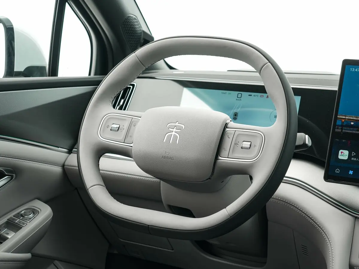 BYD Song Ultra 2026 – н.в. Внедорожник 5 дв. DM-i — сүрөт 9