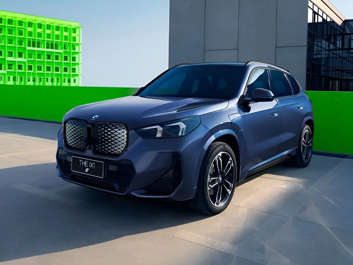 BMW iX1 2022 – н.в. Внедорожник 5 дв. L — 照片 2