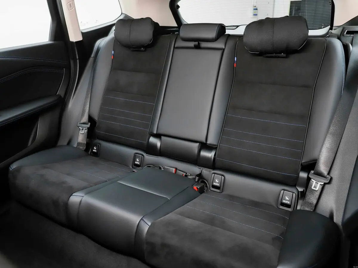 BMW iX1 2022 – н.в. Внедорожник 5 дв. L — 照片 13
