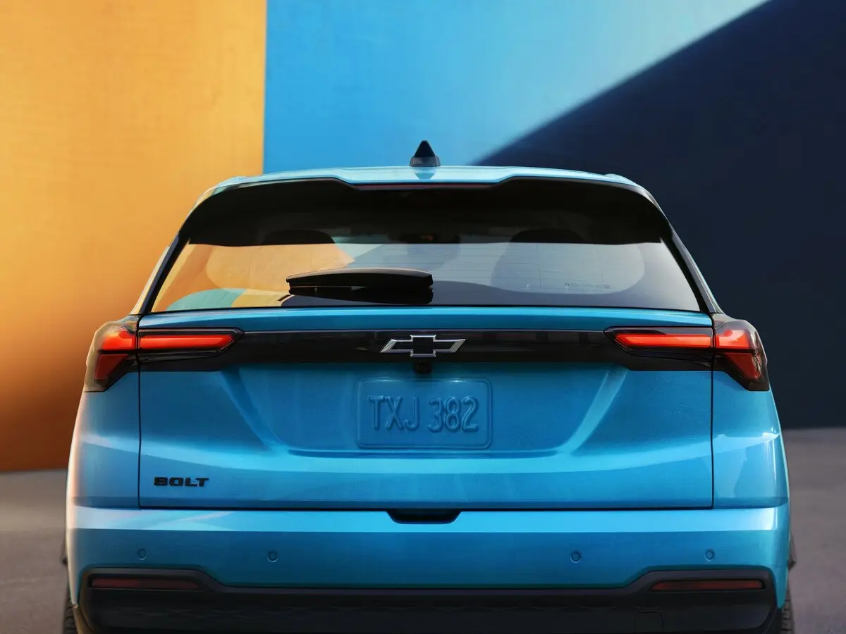 Chevrolet Bolt II Внедорожник 5 дв. — сүрөт 11
