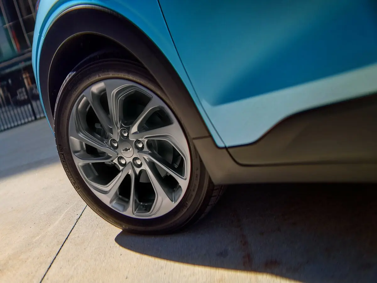 Chevrolet Bolt II Внедорожник 5 дв. — сүрөт 14
