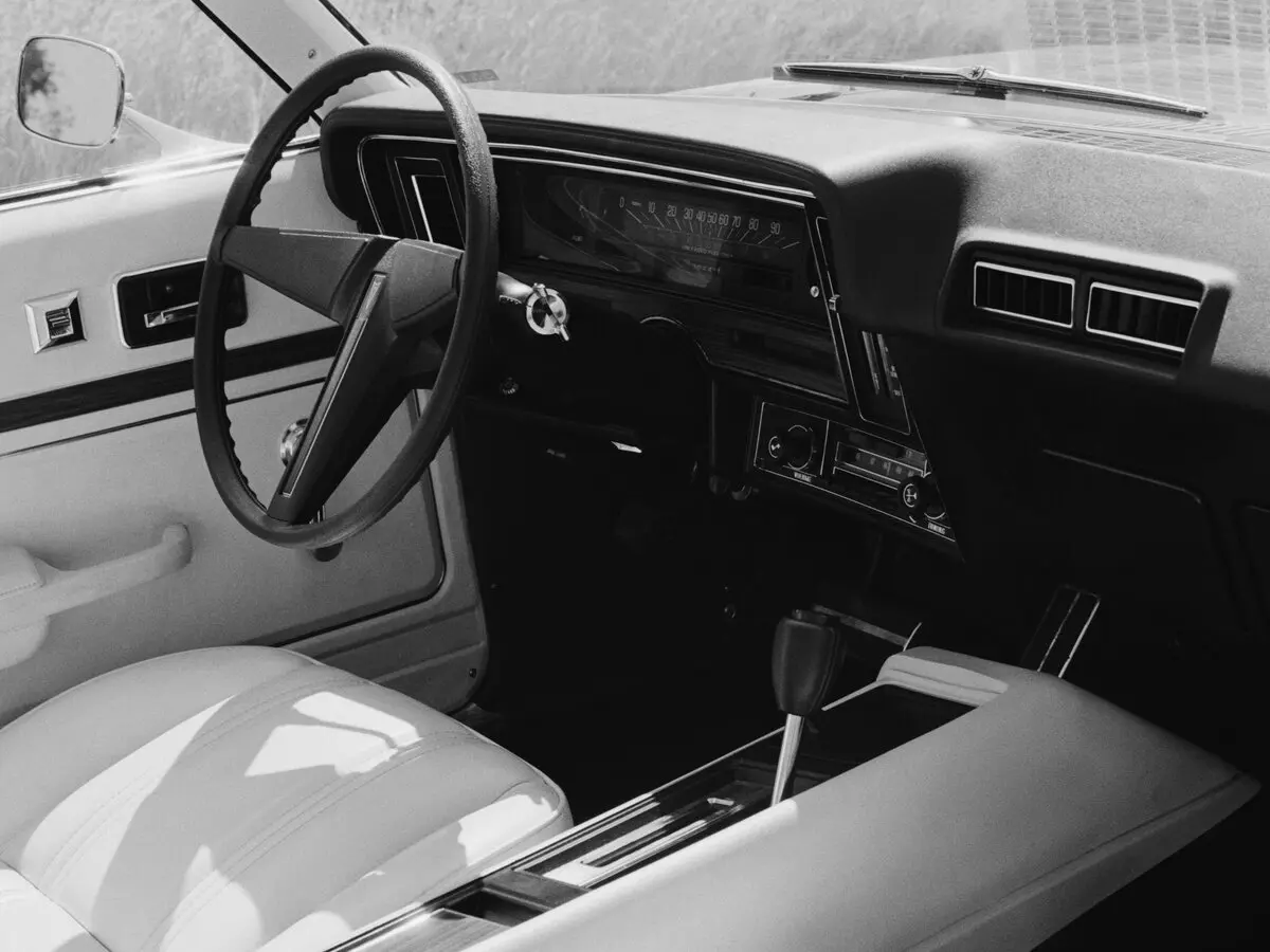 Pontiac Ventura II Лифтбек — сүрөт 3