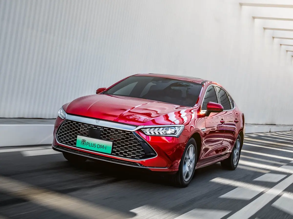 BYD Qin Plus I Седан — photo 3