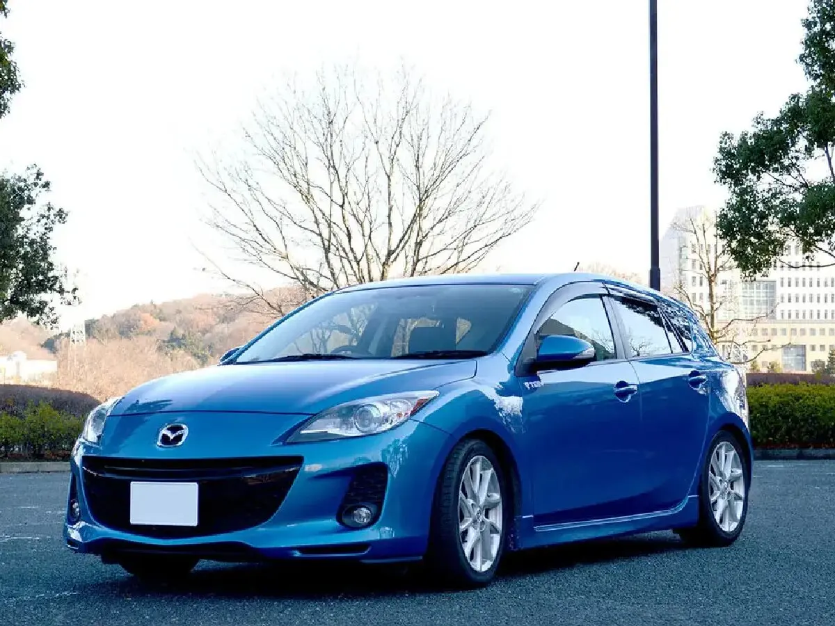 Mazda Axela II Рестайлинг Хэтчбек 5 дв.