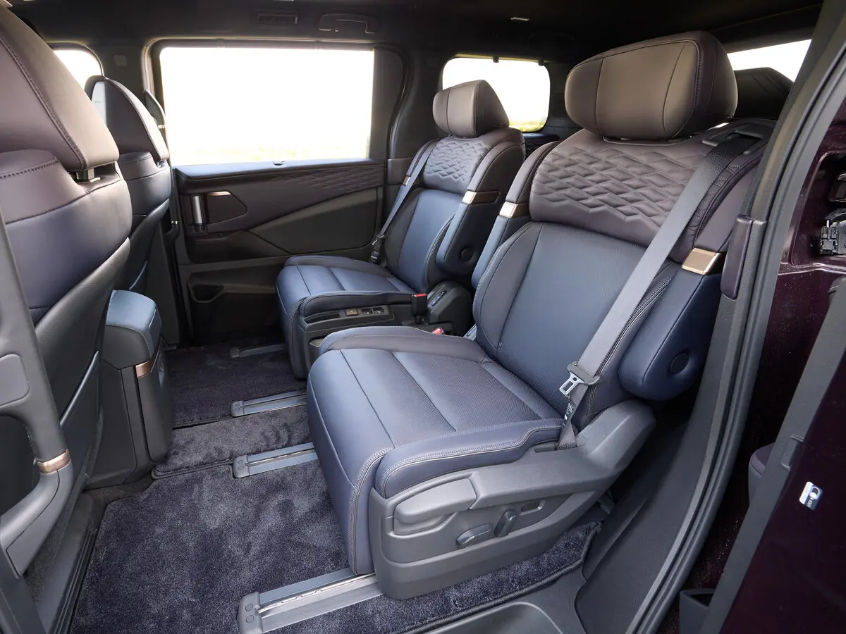 Nissan Elgrand IV (E53) Минивэн — сүрөт 10