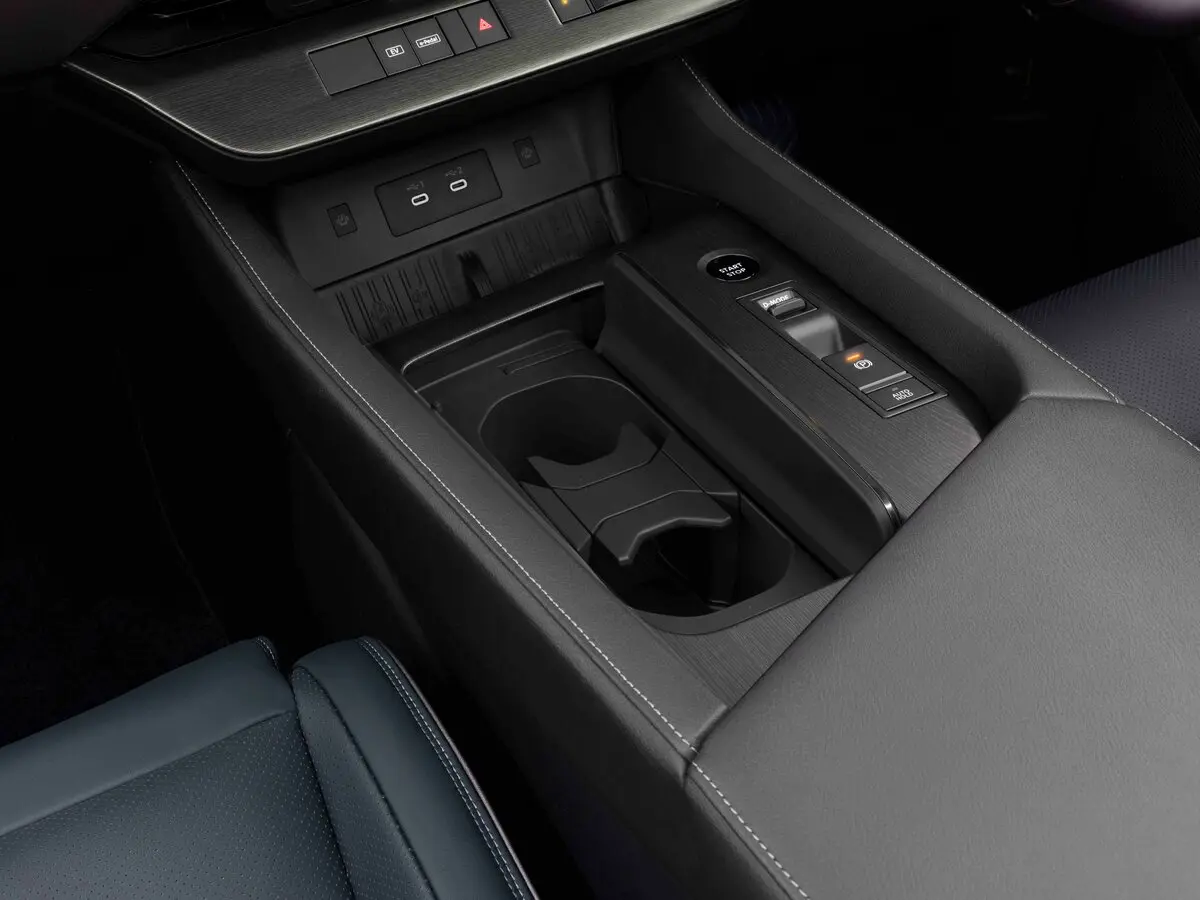 Nissan Elgrand IV (E53) Минивэн — сүрөт 19
