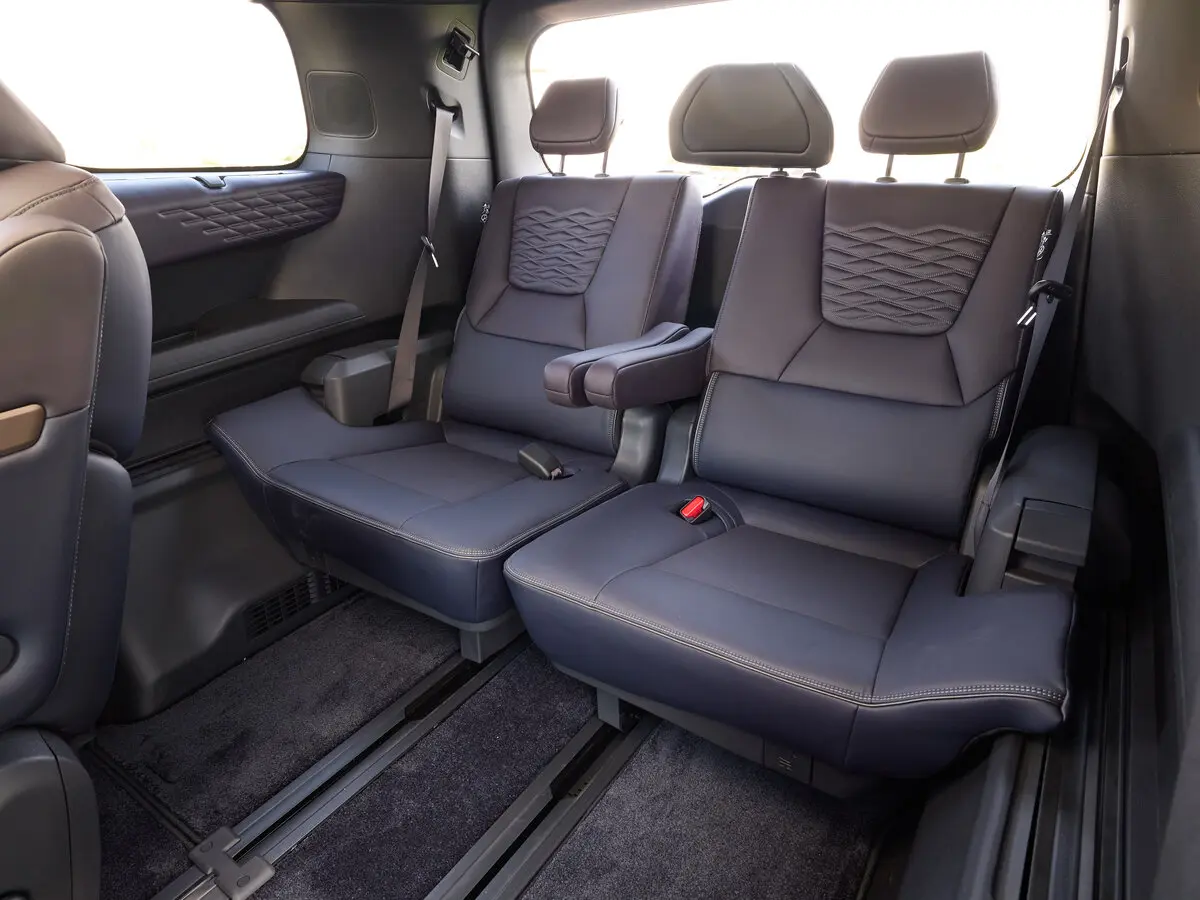 Nissan Elgrand IV (E53) Минивэн — сүрөт 20