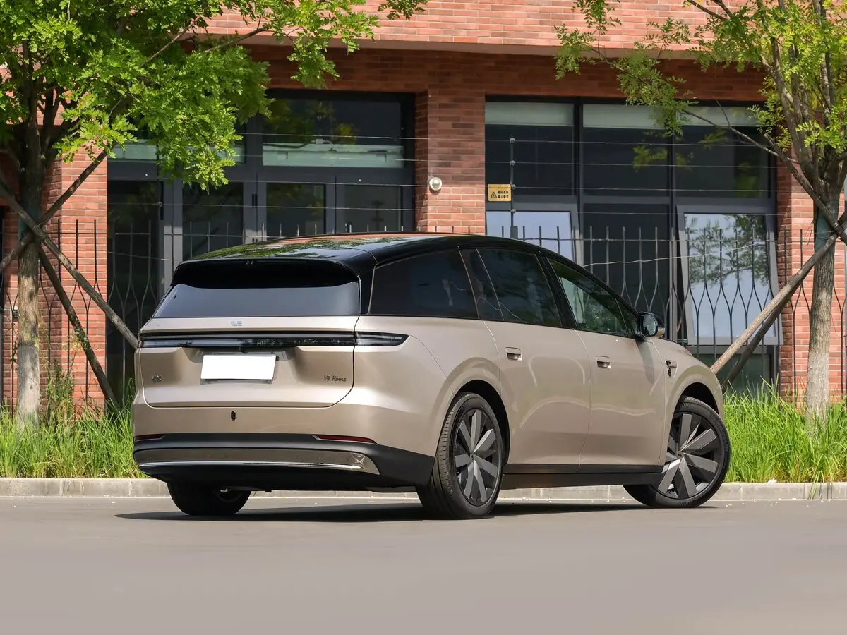 Li Auto (Lixiang) i9 2026 – н.в. Внедорожник 5 дв. — сүрөт 5