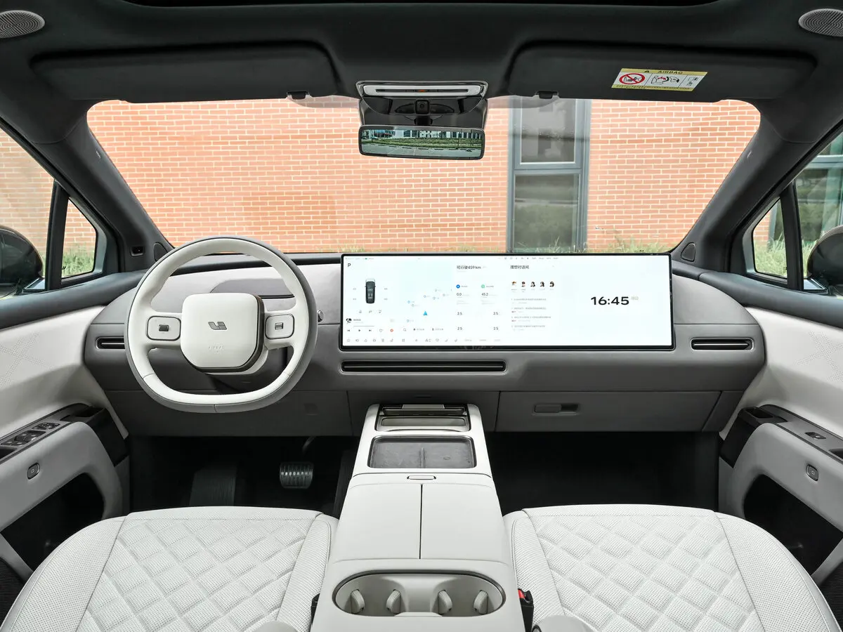 Li Auto (Lixiang) i9 2026 – н.в. Внедорожник 5 дв. — сүрөт 6