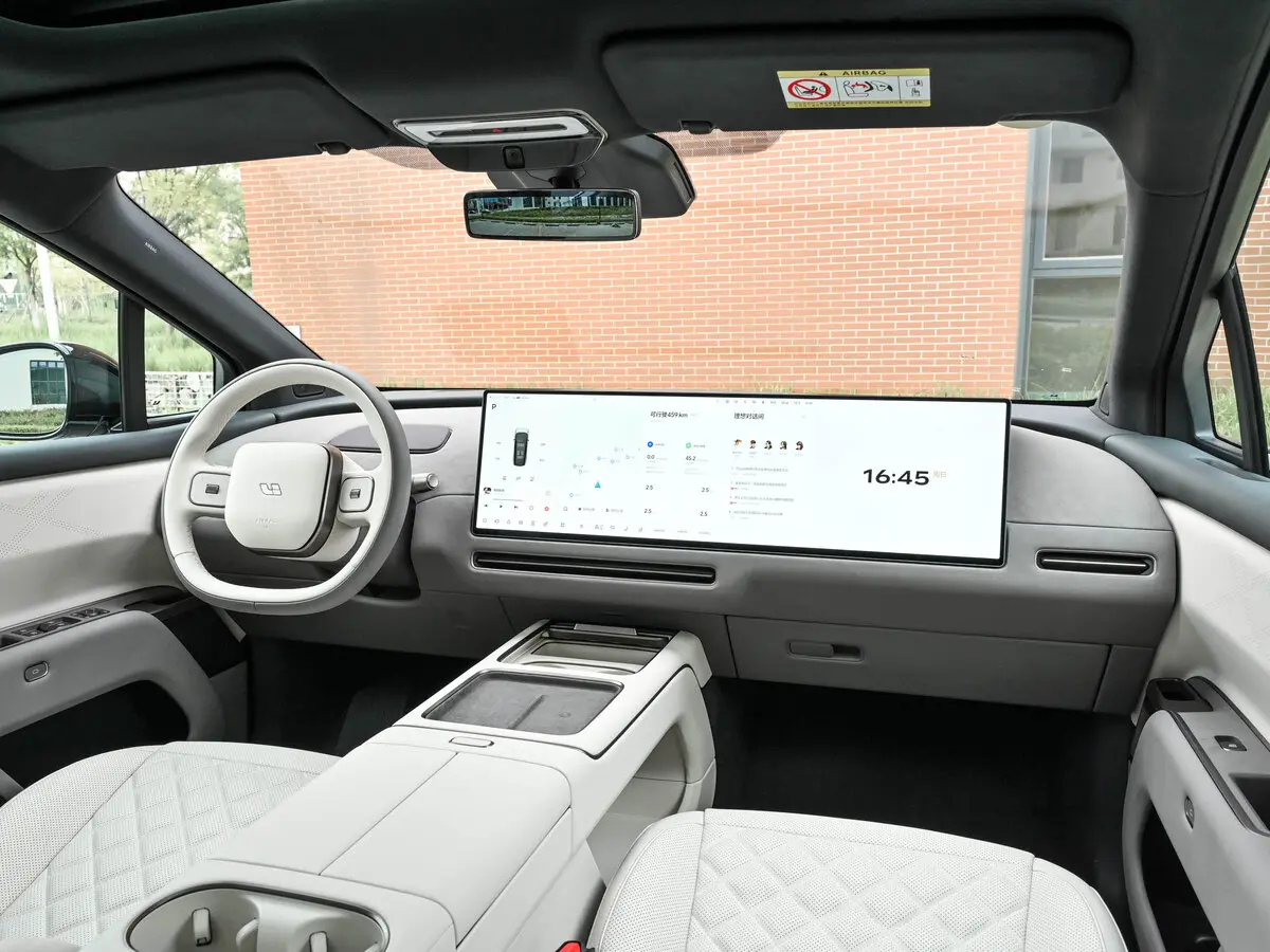 Li Auto (Lixiang) i9 2026 – н.в. Внедорожник 5 дв. — сүрөт 7