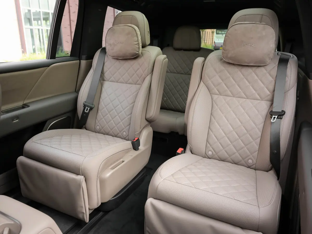 Li Auto (Lixiang) i9 2026 – н.в. Внедорожник 5 дв. — сүрөт 12