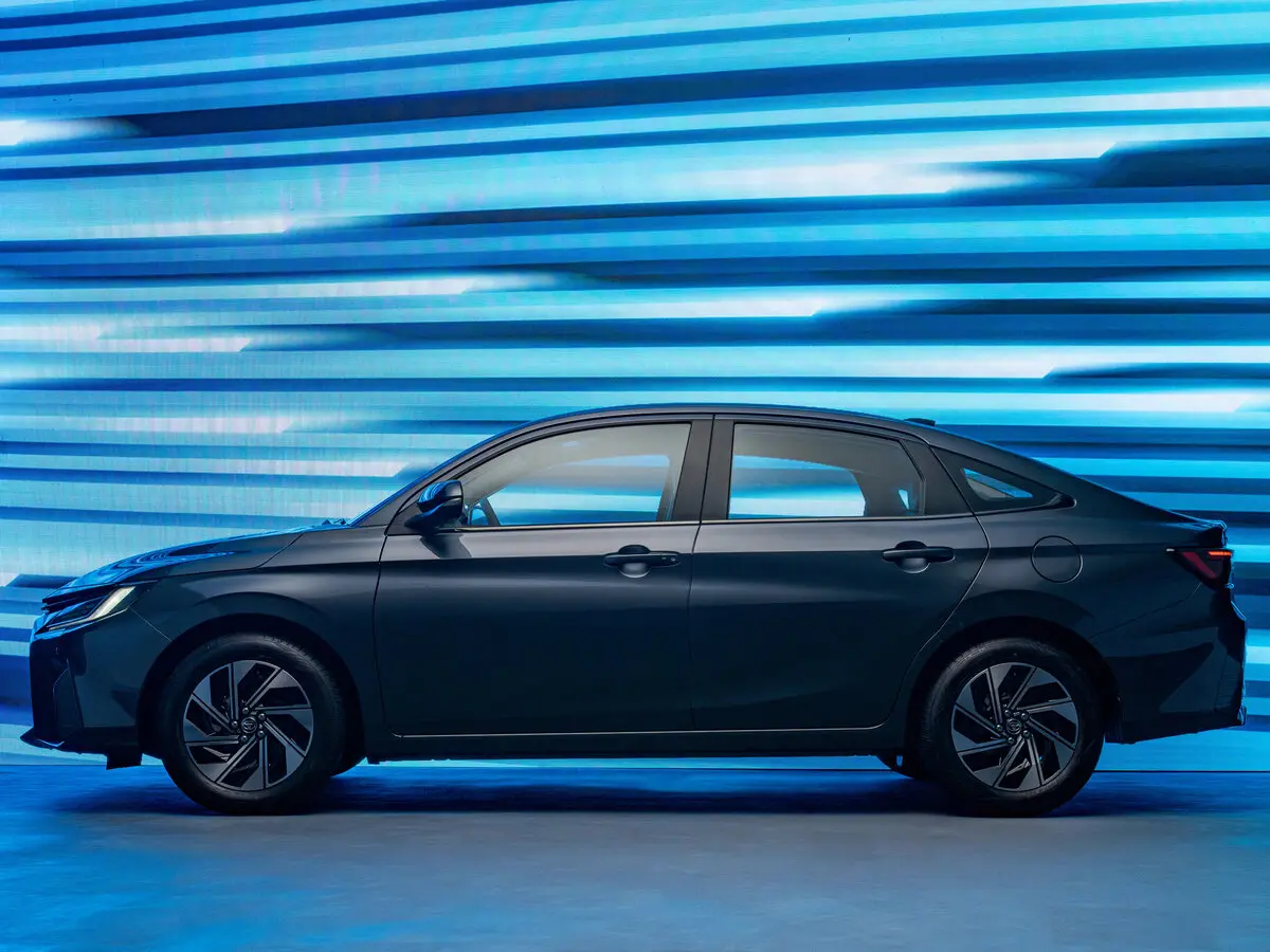 Toyota Ativ 2025 – н.в. Седан — фото 2