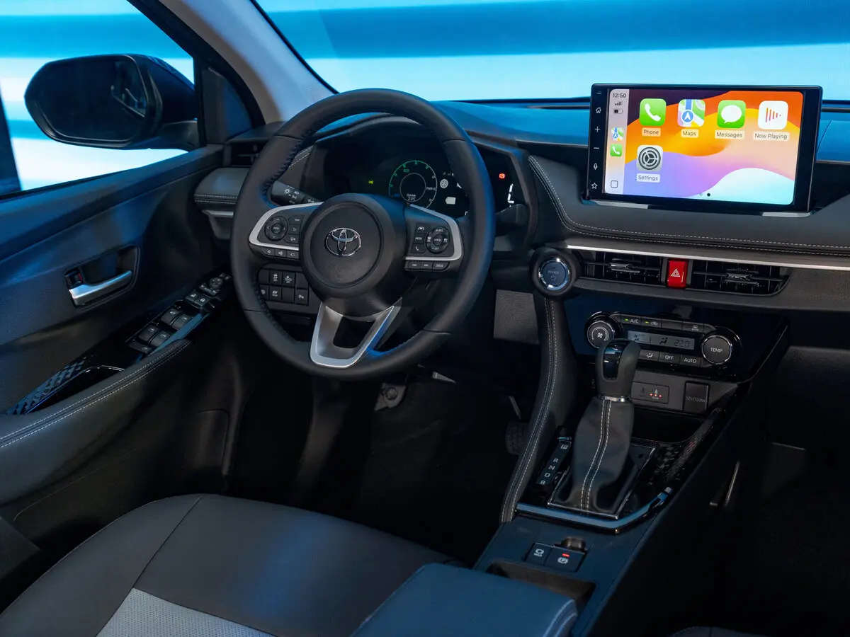 Toyota Ativ 2025 – н.в. Седан — фото 4