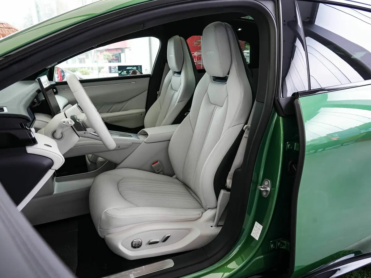 BYD FangChengBao Formula S 2026 – н.в. Хэтчбек 5 дв. — photo 8