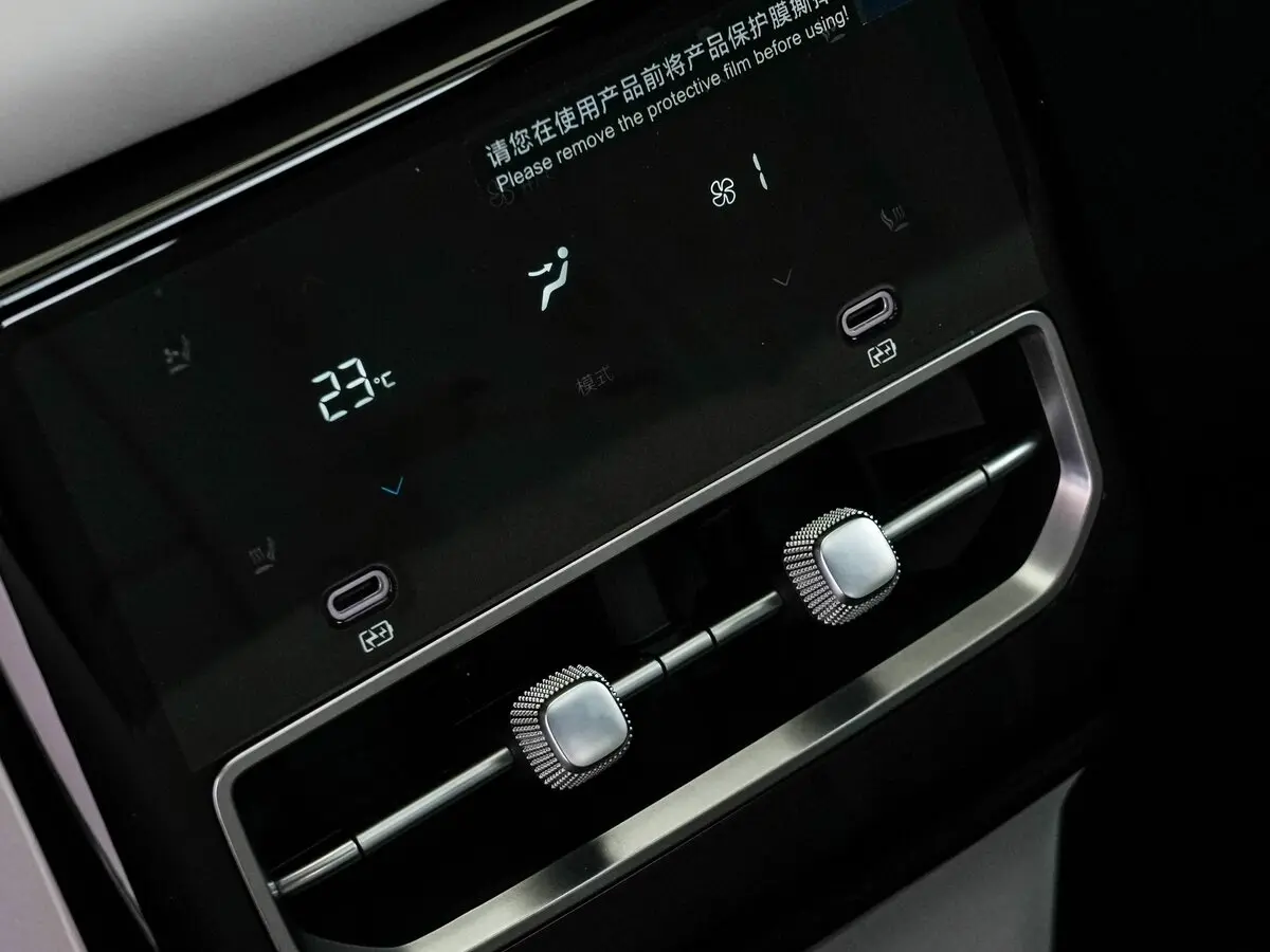 BYD FangChengBao Formula S 2026 – н.в. Хэтчбек 5 дв. — photo 19