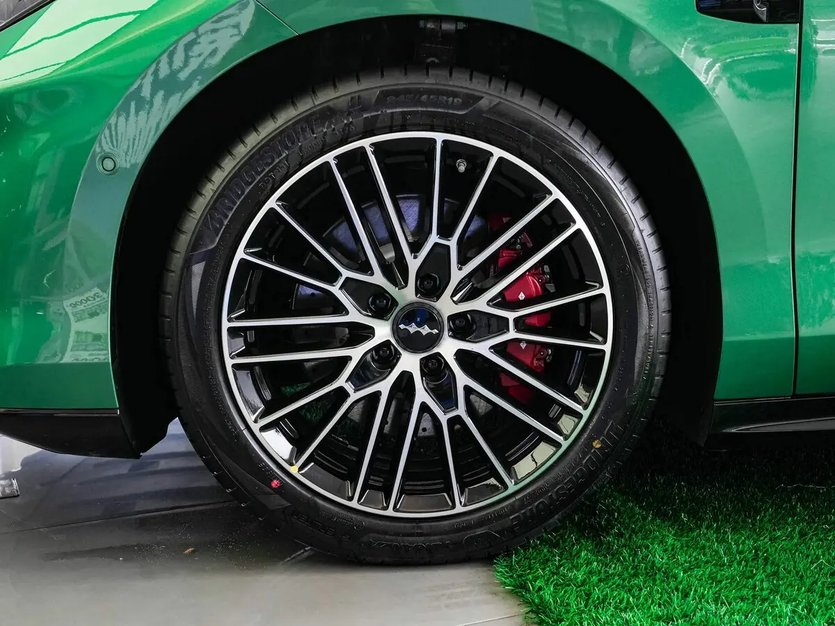 BYD FangChengBao Formula S 2026 – н.в. Хэтчбек 5 дв. — photo 23