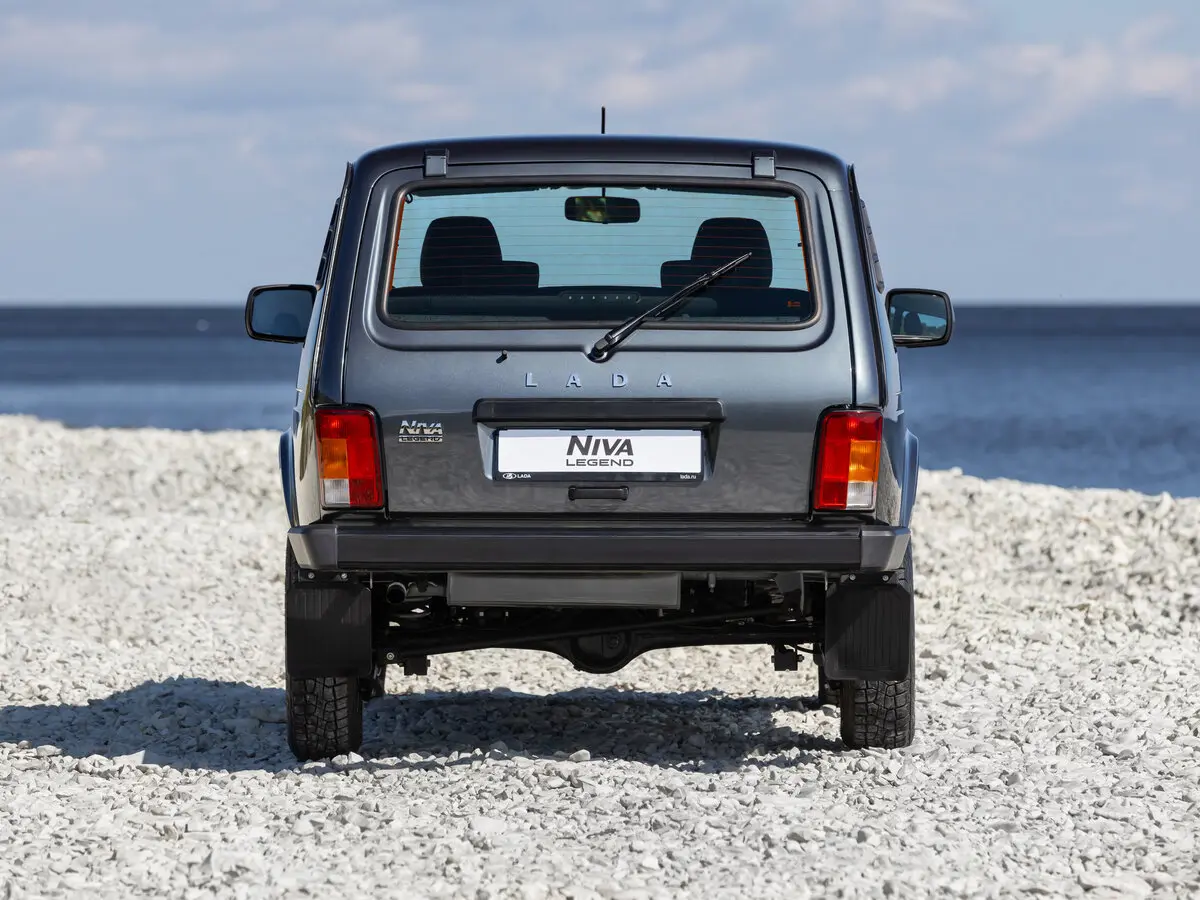 Lada (ВАЗ) Niva Legend I Рестайлинг Внедорожник 3 дв. — сүрөт 4