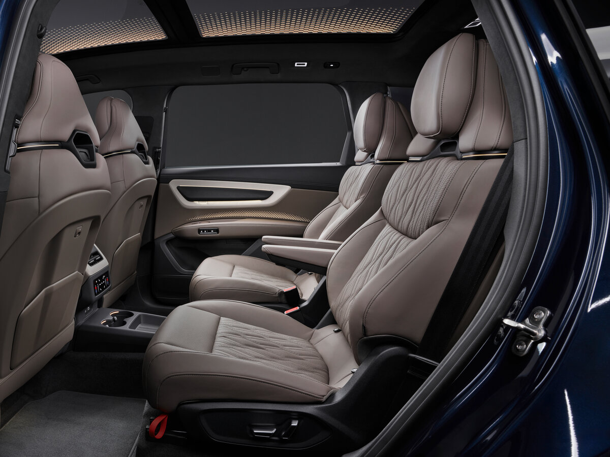 Audi Q9 2026 – н.в. Внедорожник 5 дв.