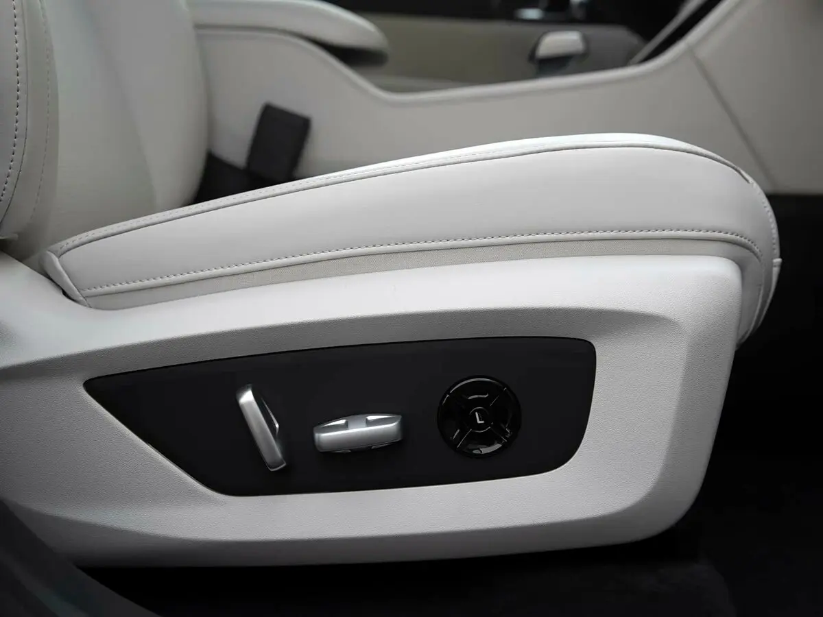 Li Auto (Lixiang) One I Рестайлинг Внедорожник 5 дв. — сүрөт 19