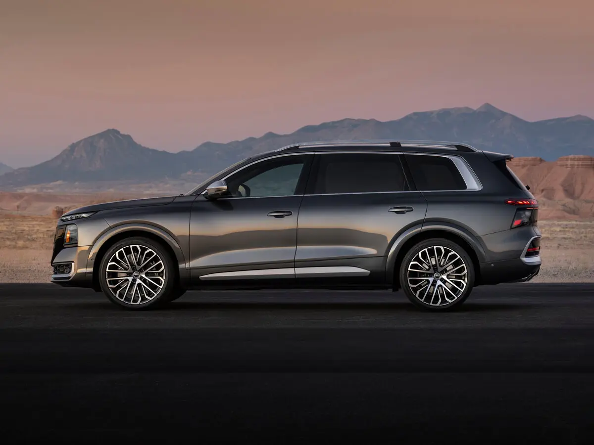 Audi SQ9 2026 – н.в. Внедорожник 5 дв. — сүрөт 2