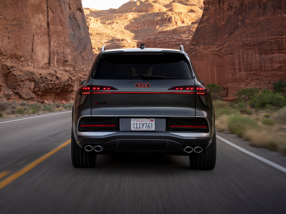 Audi SQ9 2026 – н.в. Внедорожник 5 дв.