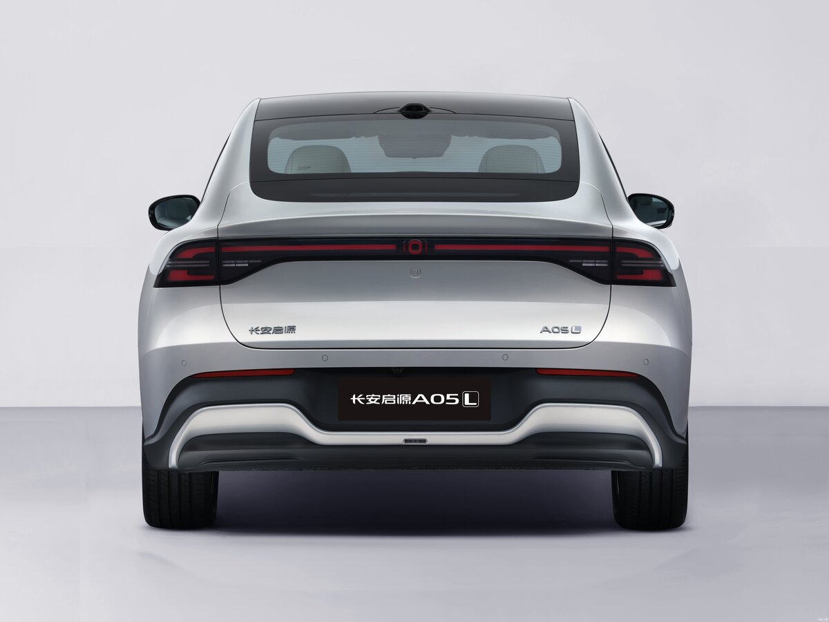 Changan Qiyuan A05L 2026 – н.в. Седан