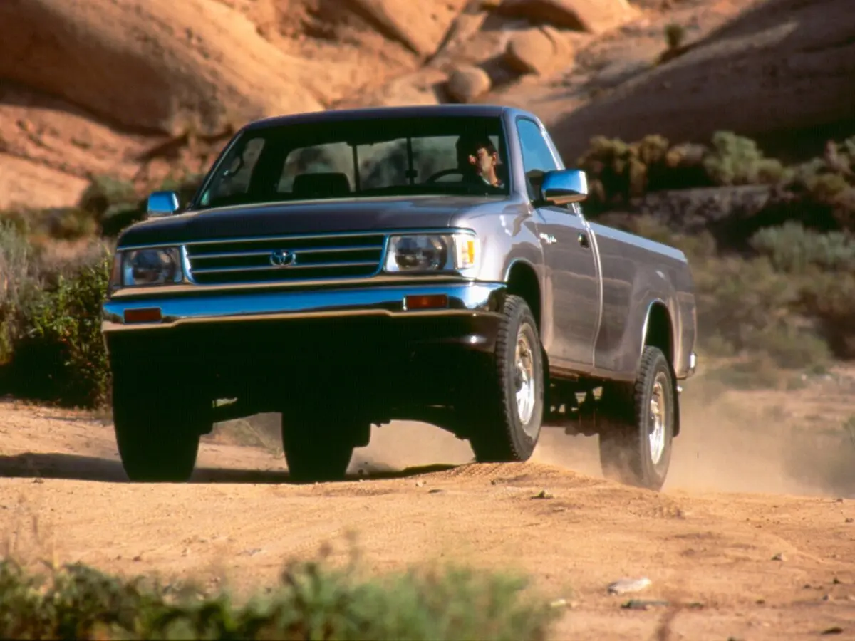 Toyota T100 1992 – 1998 Пикап Одинарная кабина — фото 3