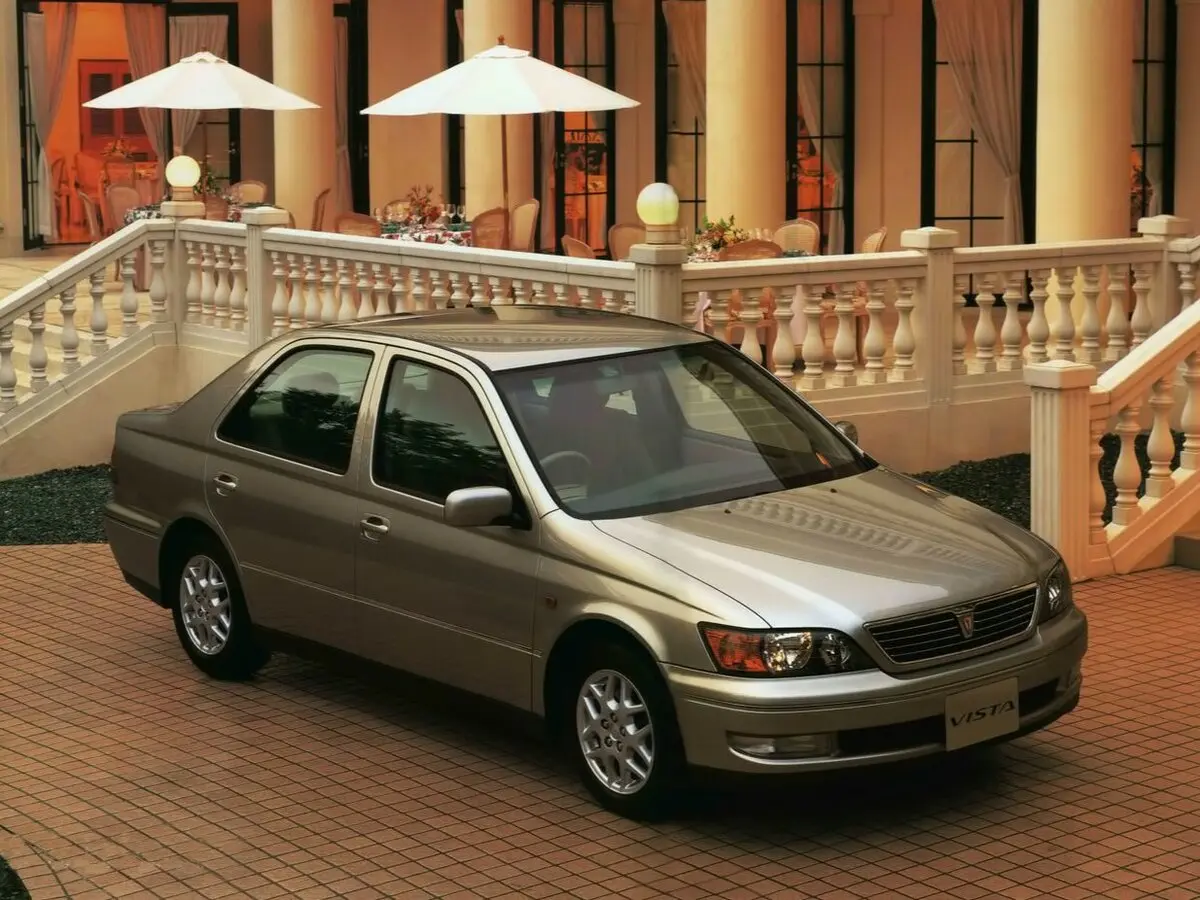 Toyota Vista V (V50) Седан