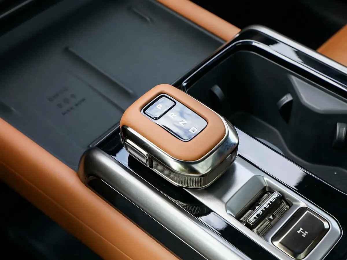 Changan Deepal G318 I Рестайлинг Внедорожник 5 дв. — сүрөт 11