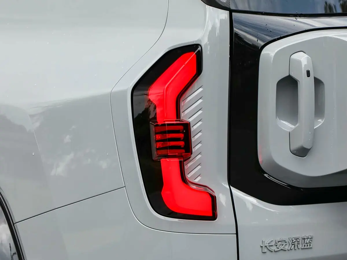 Changan Deepal G318 I Рестайлинг Внедорожник 5 дв. — сүрөт 15