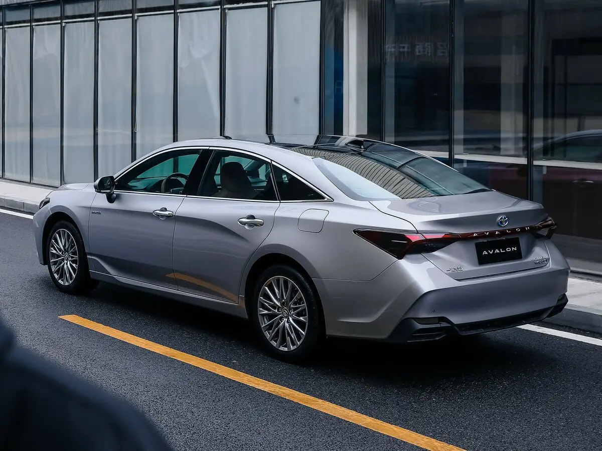 Toyota Avalon V Рестайлинг Седан — фото 5