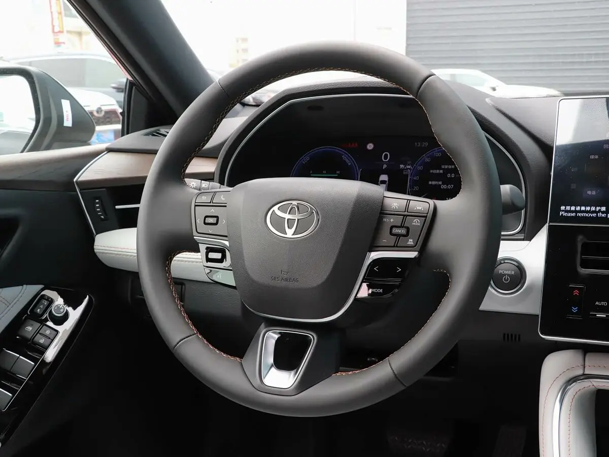 Toyota Avalon V Рестайлинг 2 Седан — фото 6